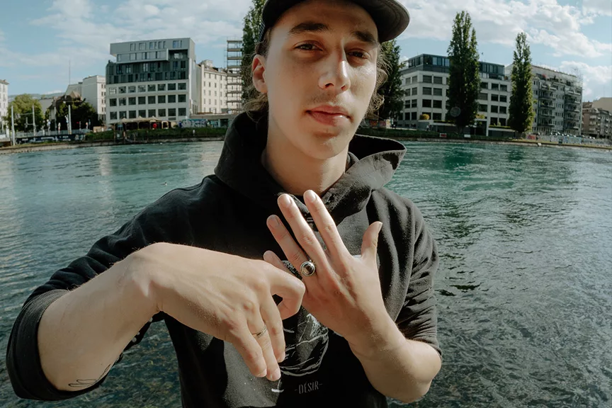 Le Flow x Jeune Hustler
