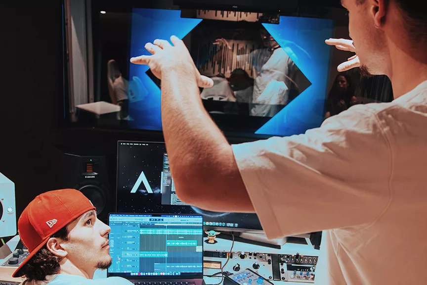 Le Flow : Interview Quartz : on vous dit tout sur la mixtape qui réunit la crème du rap helvétique.